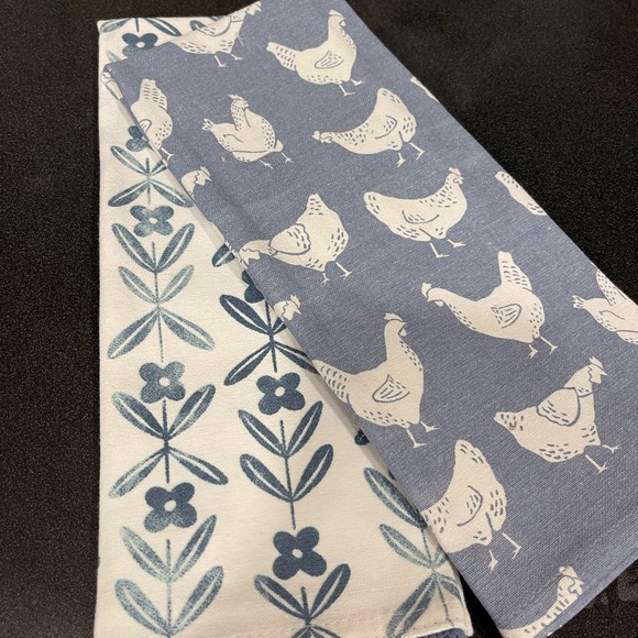 NWOT Country Chicken Tiered tray Fresh Eggs and 2 Kitchen Towel Set - Picture 7 of 8